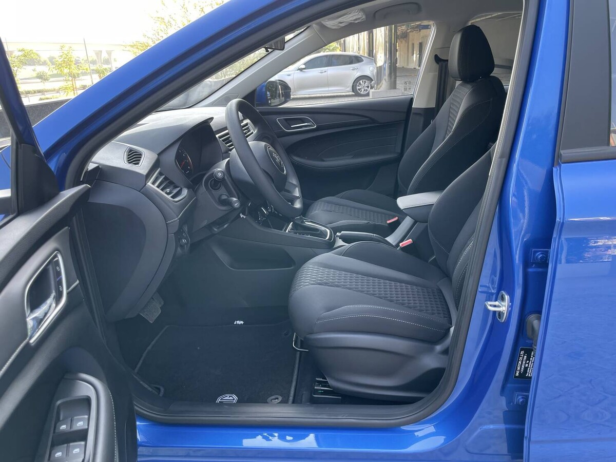 Lease MG 5 MID in Dubai, UAE - MG 5 MID Leasing in Dubai