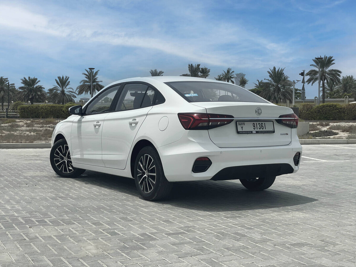 استأجر MG MG 5 2026 في دبي، الإمارات العربية المتحدة - MG MG 5 2026 ...